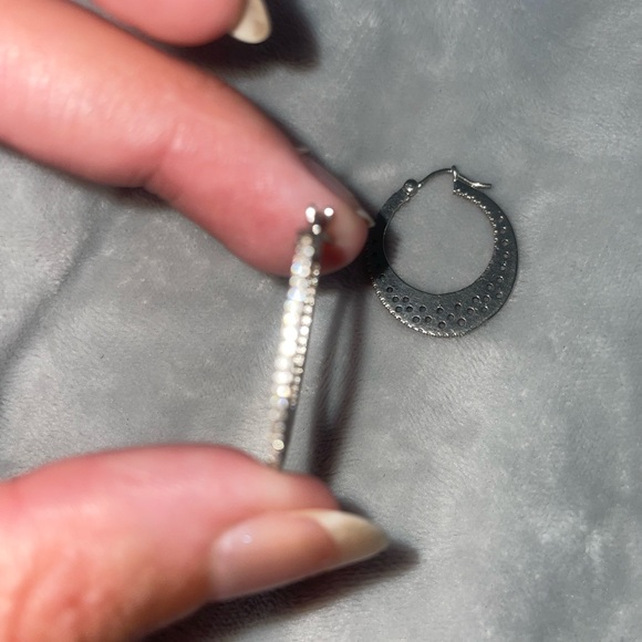 925 sterling silver earrings with real diamonds on half outside & half inside - Picture 14 of 15